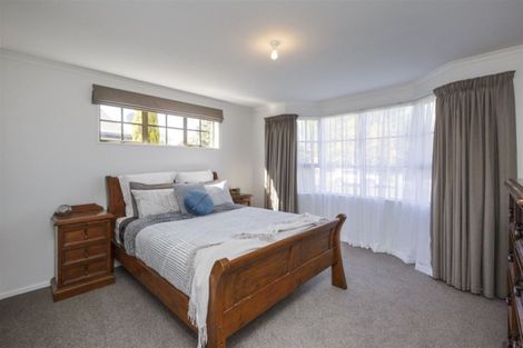 Photo of property in 12 Grange Place, Milson, Palmerston North, 4414