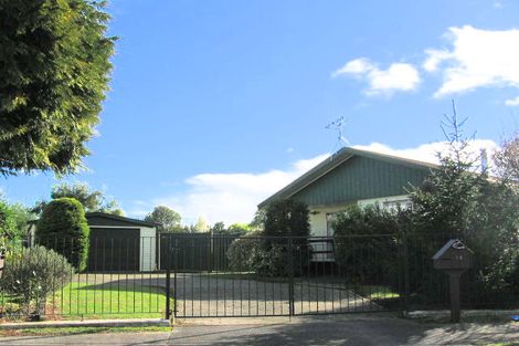 Photo of property in 18 Sandstrom Grove, Feilding, 4702