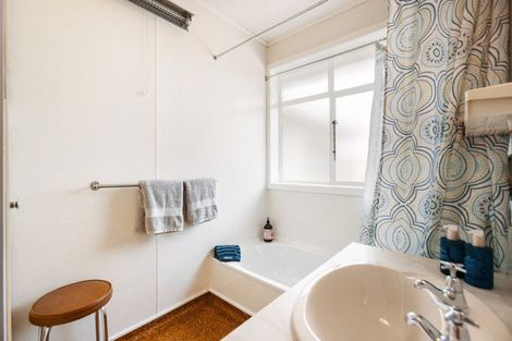 Photo of property in 24 Thomas Street, Ranfurly, 9332