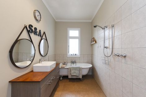 Photo of property in 557 Ruahine Street, Hokowhitu, Palmerston North, 4410