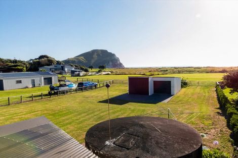 Photo of property in 102 Newcastle Street, Mahia, 4198