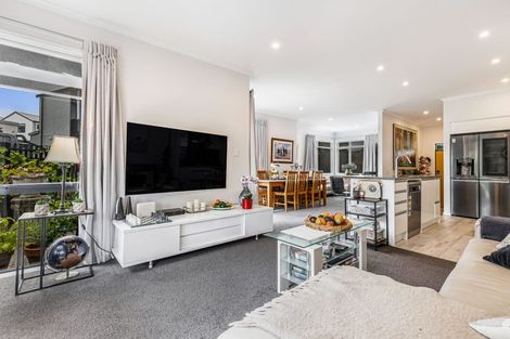 Photo of property in 16 Kauri Amber Road, Westgate, Auckland, 0614