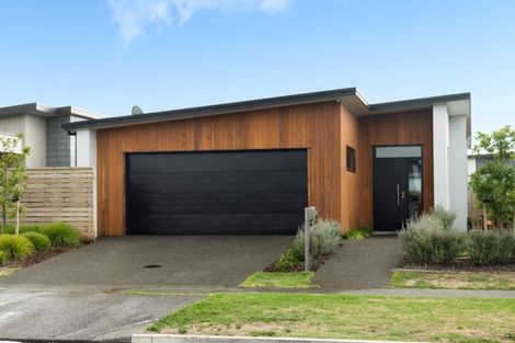 Photo of property in 68 Coast Boulevard, Papamoa Beach, Papamoa, 3118