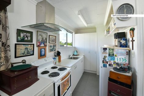 Photo of property in 242 Centreway Road, Orewa, 0931