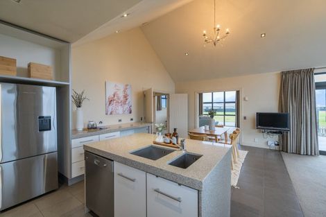 Photo of property in 60 Breaksea Street, Te Anau, 9600