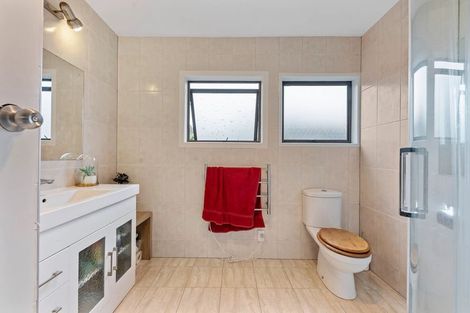 Photo of property in 18 Mclean Avenue, Papatoetoe, Auckland, 2025