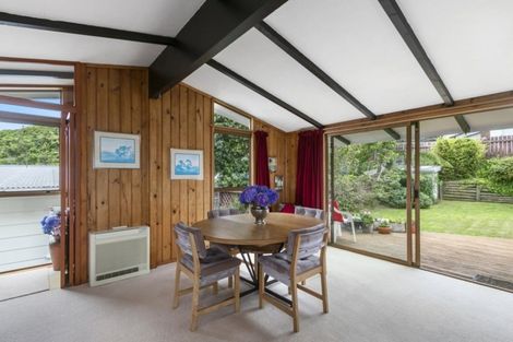 Photo of property in 16 Hibiscus Grove, Maungaraki, Lower Hutt, 5010