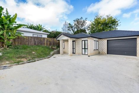 Photo of property in 52 Everglade Drive, Goodwood Heights, Auckland, 2105