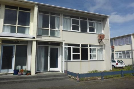 Photo of property in 7/55 Apu Crescent, Lyall Bay, Wellington, 6022