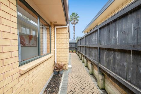 Photo of property in 4 Red Hibiscus Road, Stanmore Bay, Whangaparaoa, 0932