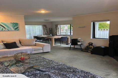 Photo of property in 1/3 Emma Court, Northpark, Auckland, 2013