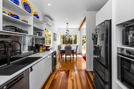 Photo of property in 6 Ormond Road, Hospital Hill, Napier, 4110