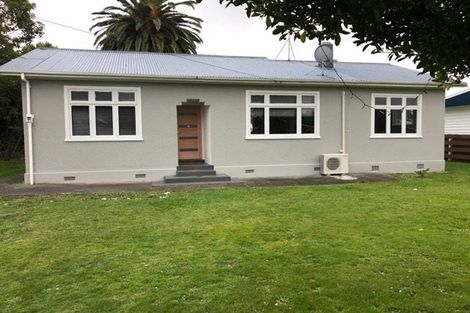 Photo of property in 32 Grey Street, Marton, 4710