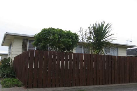 Photo of property in 105 Benmore Avenue, Cloverlea, Palmerston North, 4412