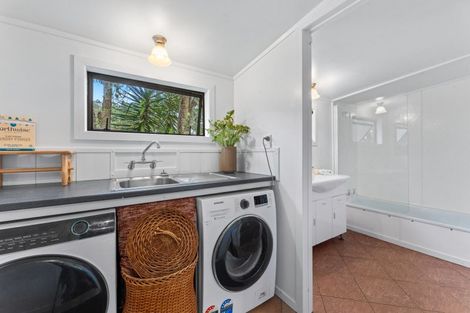 Photo of property in 78 Motutara Road, Muriwai, Waimauku, 0881