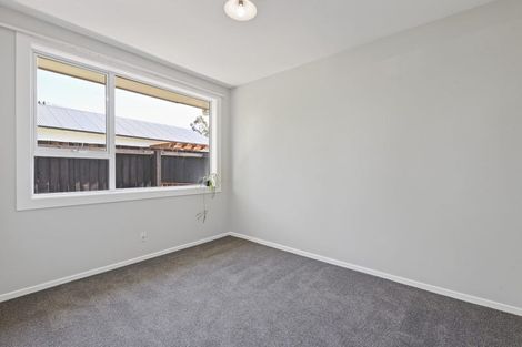 Photo of property in 1/17 Tyrone Street, Belfast, Christchurch, 8051