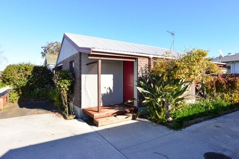 Photo of property in 43 Te Aroha Street, Hamilton East, Hamilton, 3216