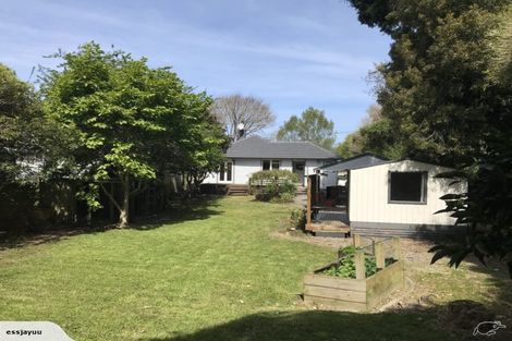 Photo of property in 1 Holdsworth Avenue, Trentham, Upper Hutt, 5018