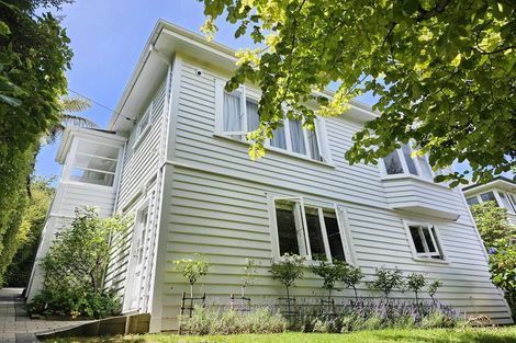 Photo of property in 8 Newcombe Crescent, Karori, Wellington, 6012