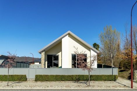 Photo of property in 8 Weaver Close, Alexandra, 9320