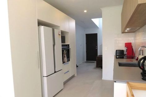 Photo of property in 20 Gilbert Hall Way, Swanson, Auckland, 0614