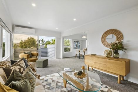 Photo of property in 1/41 Quebec Road, Milford, Auckland, 0620