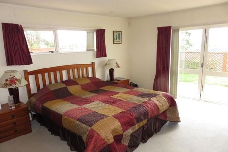 Photo of property in 16 Imran Terrace, Khandallah, Wellington, 6035