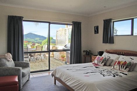 Photo of property in 91 Whaka Street, Maungaturoto, 0520