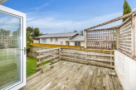 Photo of property in 28 Vista Crescent, Maoribank, Upper Hutt, 5018