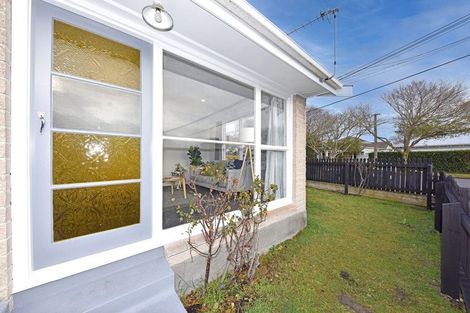 Photo of property in 1/98 Mathesons Road, Phillipstown, Christchurch, 8011