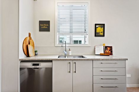 Photo of property in 36 Rewa Rewa Lane, Orewa, 0931