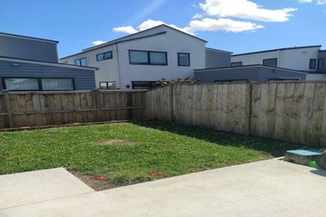 Photo of property in 5 Farmland Road, Papakura, 2110