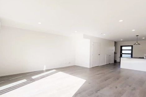 Photo of property in 6/8 Arney Road, Ranui, Auckland, 0612