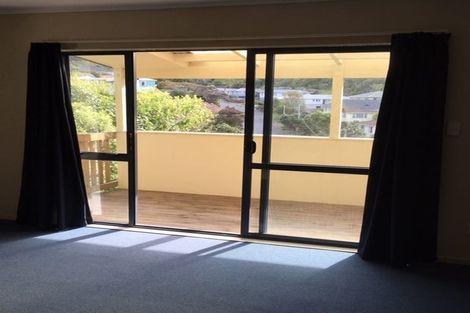 Photo of property in 35 Olivia Crescent, Tawa, Wellington, 5028