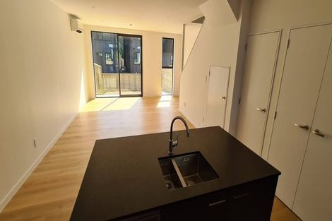 Photo of property in 22 Rua Kai Way, Brooklyn, Wellington, 6021