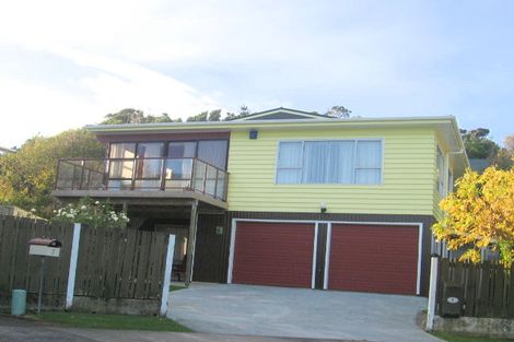 Photo of property in 9 Livet Place, Papakowhai, Porirua, 5024