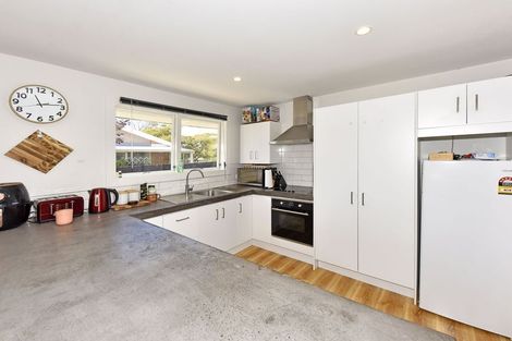 Photo of property in 2a Curzon Place, Parklands, Christchurch, 8083