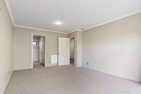 Photo of property in 5 Bank Road, Northland, Wellington, 6012