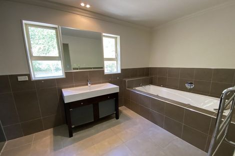 Photo of property in 19 Bunker Way, Strathmore Park, Wellington, 6022