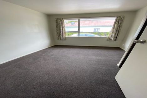 Photo of property in 2/64 Crofton Road, Harewood, Christchurch, 8051