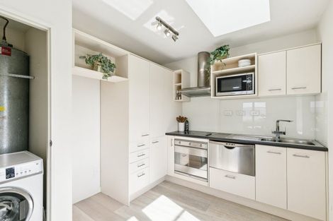 Photo of property in Westhaven Apartments, 24/127 Molesworth Street, Thorndon, Wellington, 6011