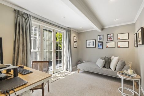 Photo of property in 7 Burnham Street, Seatoun, Wellington, 6022