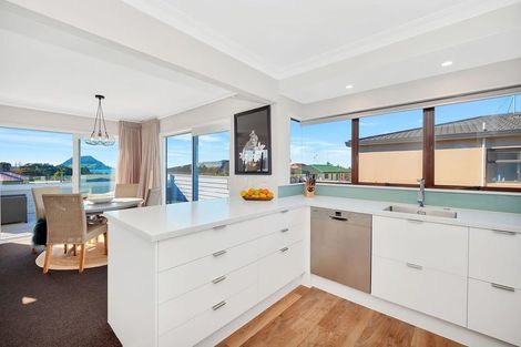 Photo of property in 20a Seaview Road, Otumoetai, Tauranga, 3110