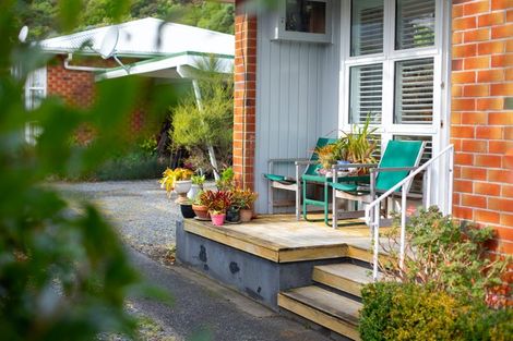 Photo of property in 3/260 Muritai Road, Eastbourne, Lower Hutt, 5013