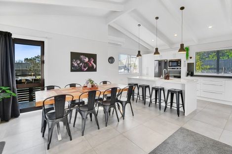 Photo of property in 12 Mareretu Avenue, Patumahoe, Pukekohe, 2679