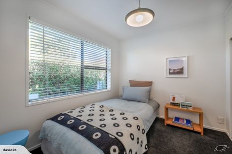 Photo of property in 2/11 Taupata Street, Redcliffs, Christchurch, 8081