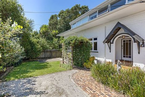 Photo of property in 36 Rangatira Road, Birkenhead, Auckland, 0626