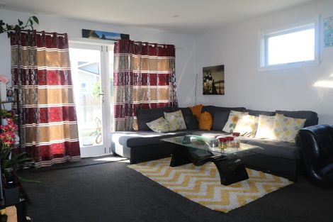 Photo of property in 6a Petherick Street, Taita, Lower Hutt, 5011