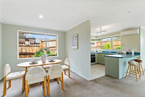 Photo of property in 12 Redcastle Drive, East Tamaki, Auckland, 2013