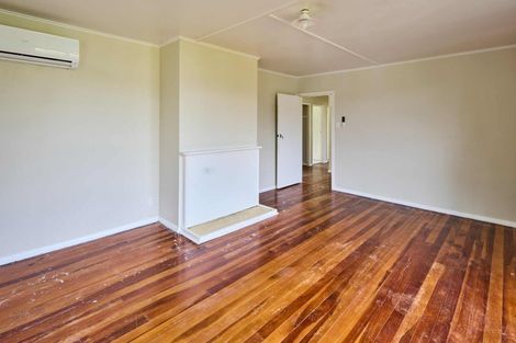 Photo of property in 14 Gloucester Street, Cannons Creek, Porirua, 5024
